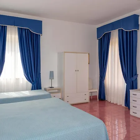 Hotel Degli Aranci 3*