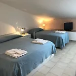 Degli Aranci 3*