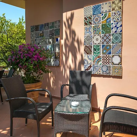 Hotel Degli Aranci 3*