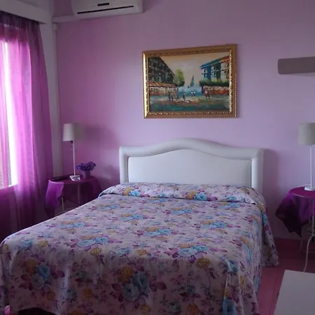 Degli Aranci ماراتييا