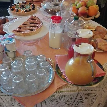 فندق Degli Aranci